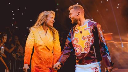Hollanda'da Suzan & Freek, GelreDome Konseriyle Duygusal Anlara Sahne Oldu