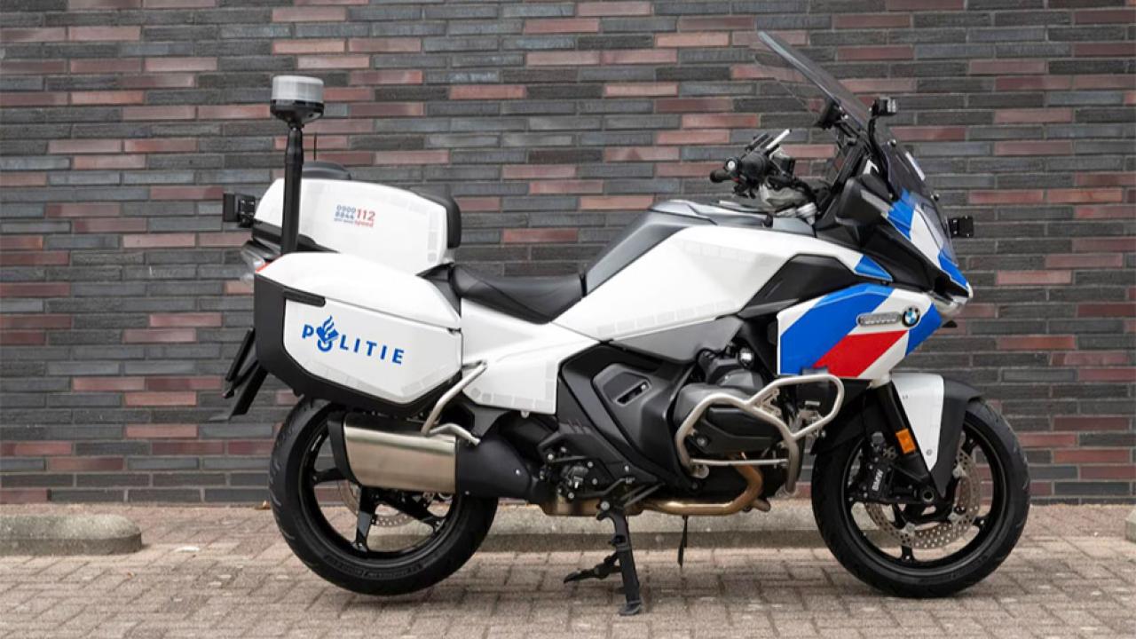 Hollanda Polisi Yeni BMW Motosikletlerini Tanıttı