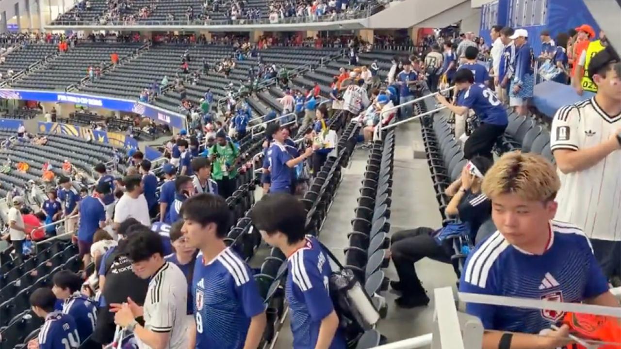 Japon Taraftarlar, Hollanda Macı Sonrası Stadyumu Temizledi: Sosyal Medyada Övgü Yağdı