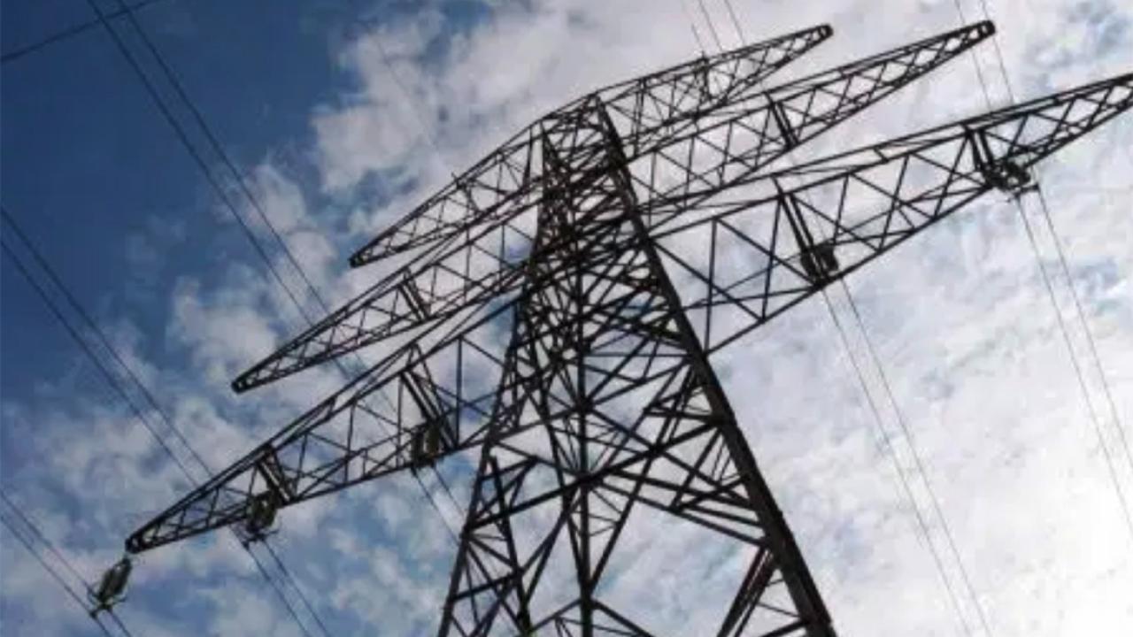 Okul Gezisi İçin Almanya'ya Giden 15 Yaşındaki Öğrenci Elektrik Akımına Kapıldı