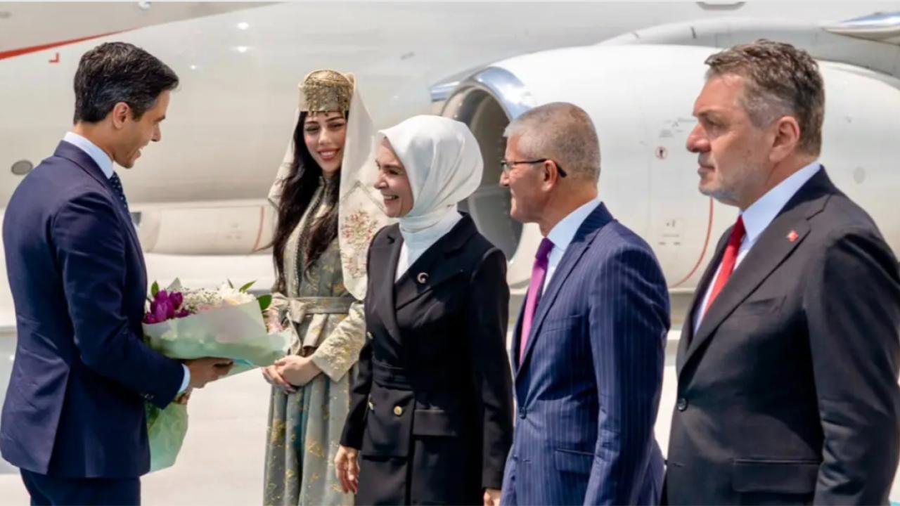 Türkiye'deki NATO Zirvesi’nde Hollanda Başbakanı’nı Bir Dönem Hollanda'ya Sokmadığı Aile Bakanı Karşıladı